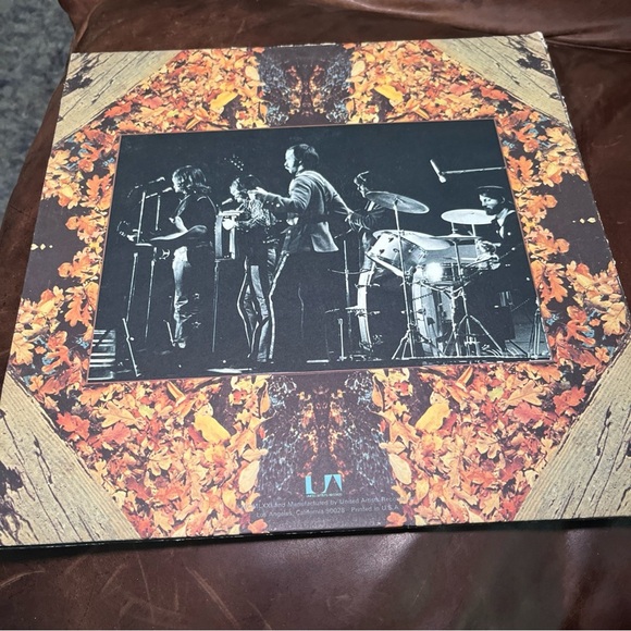 Vintage Album Cover with Floral Design - Picture 2 of 10